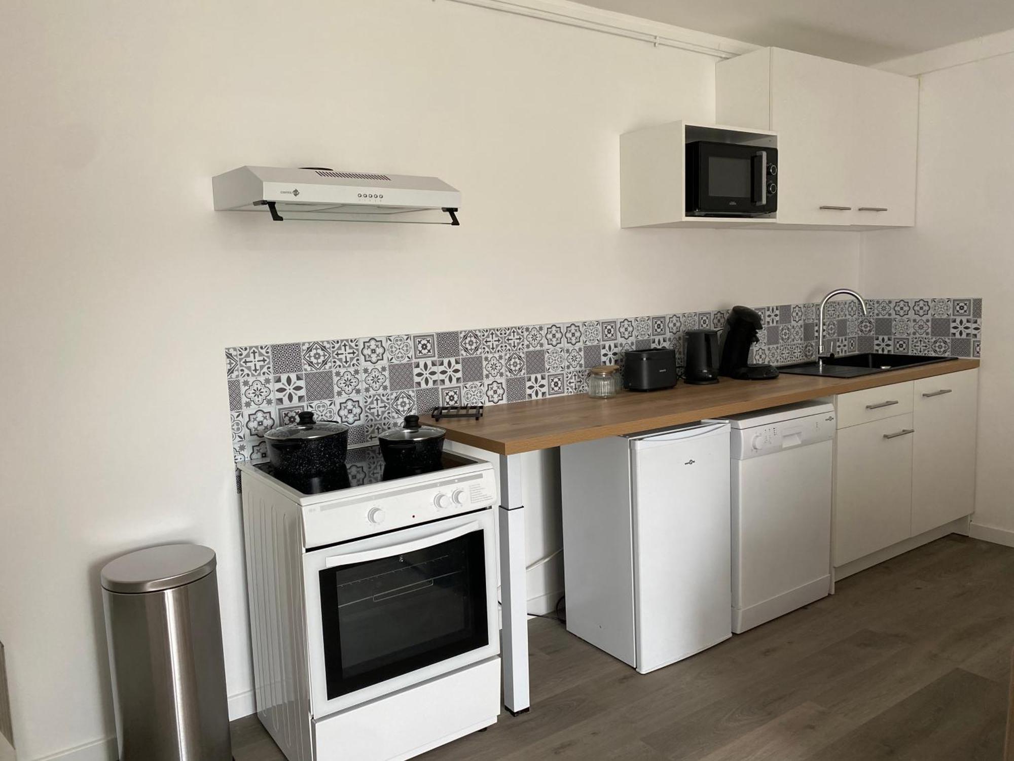 Maison Spacieuse Et Confortable 100M2 Avec Jardin Валь-де-Рёй Экстерьер фото